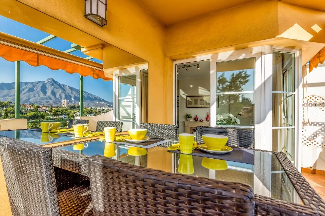 Holiday Apartment In Senorio De Aloha With Sea Views Marbella Spain